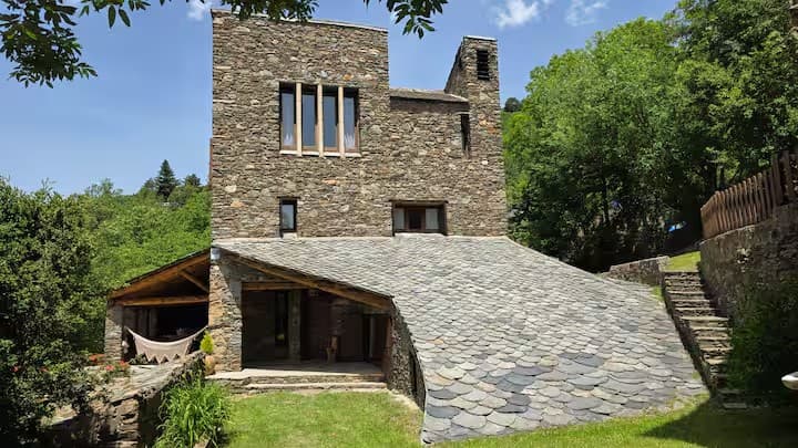Stone façade and architectural detail